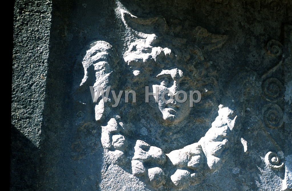 Termessos Nekropole_3.jpg - Felsrelief in der Nrkropole von Termessos
